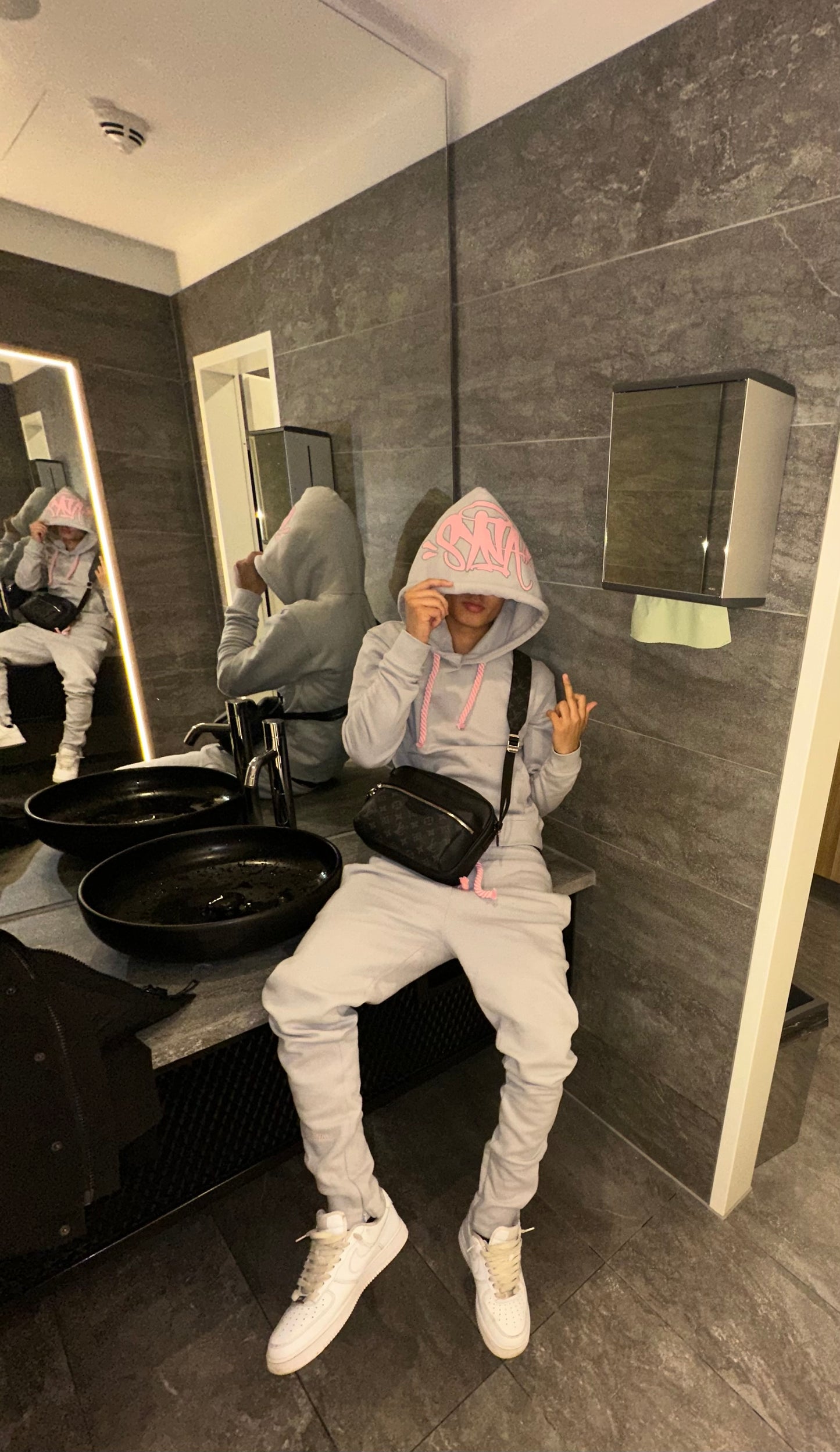SYNA WORLD TRACKSUIT - grey / pink