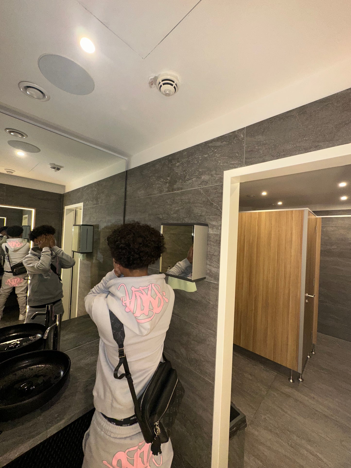 SYNA WORLD TRACKSUIT - grey / pink