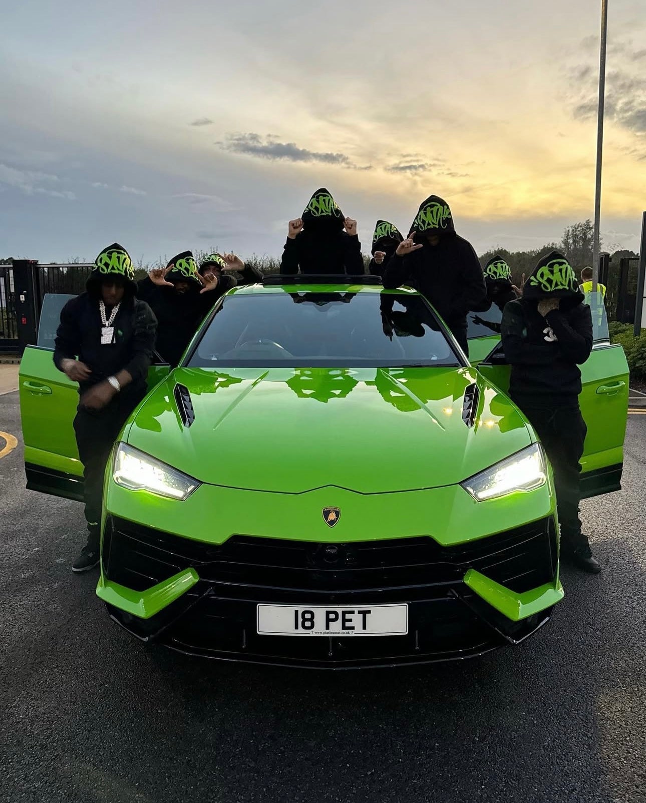 SYNA WORLD TRACKSUIT - black / green