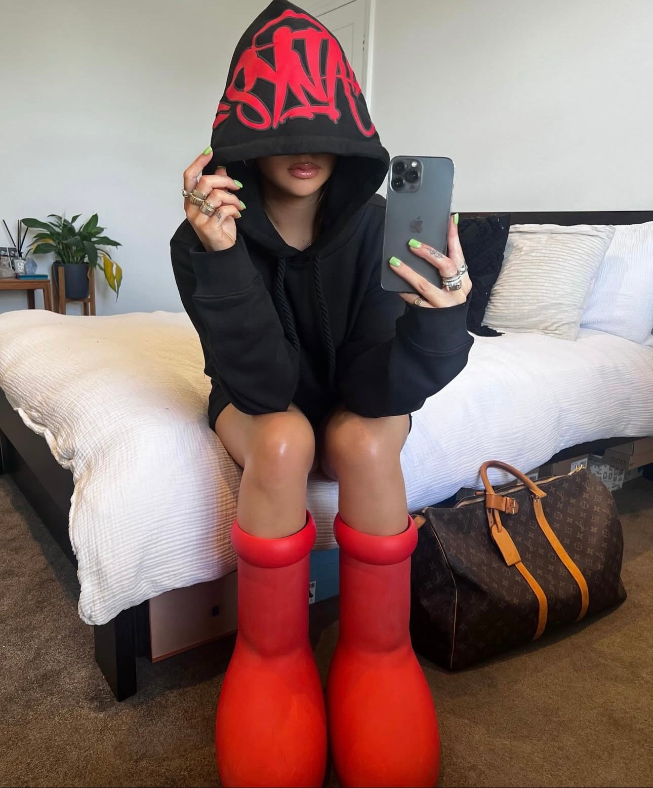 SYNA WORLD TRACKSUIT - black / red