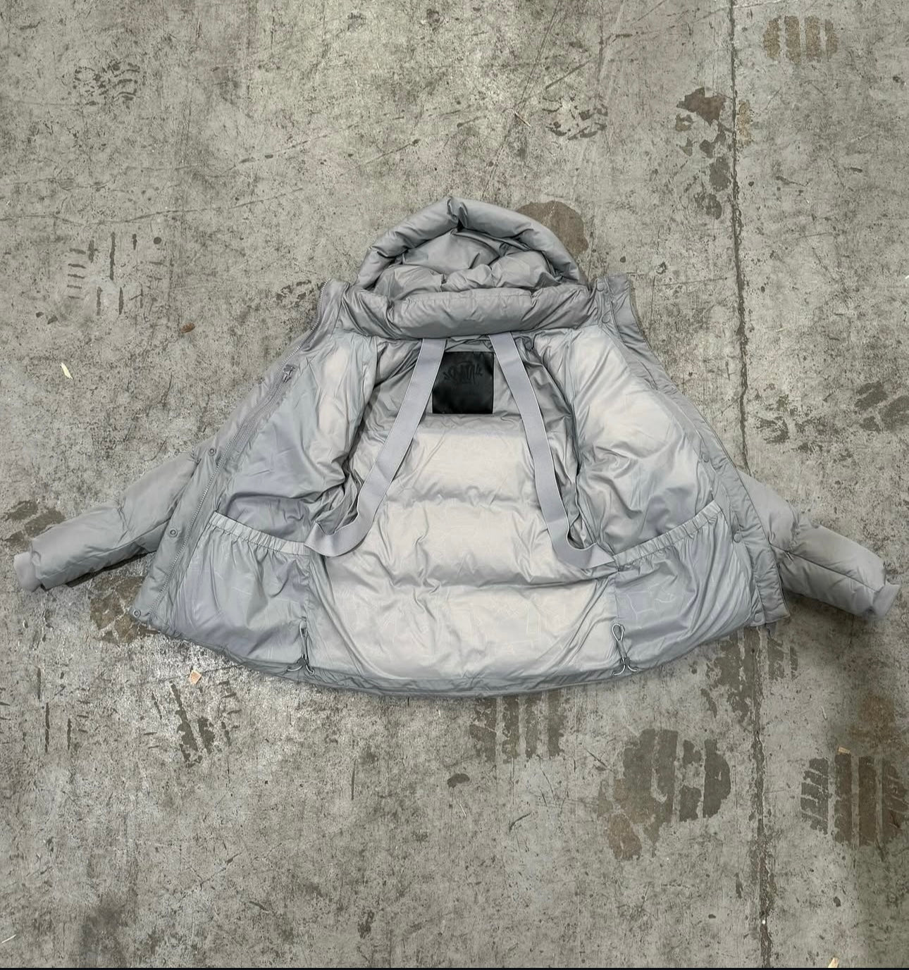 Syna Down Puffer Coat
Grey