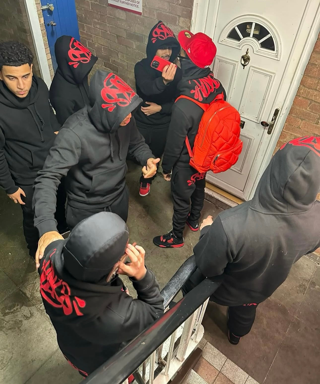 SYNA WORLD TRACKSUIT - black / red